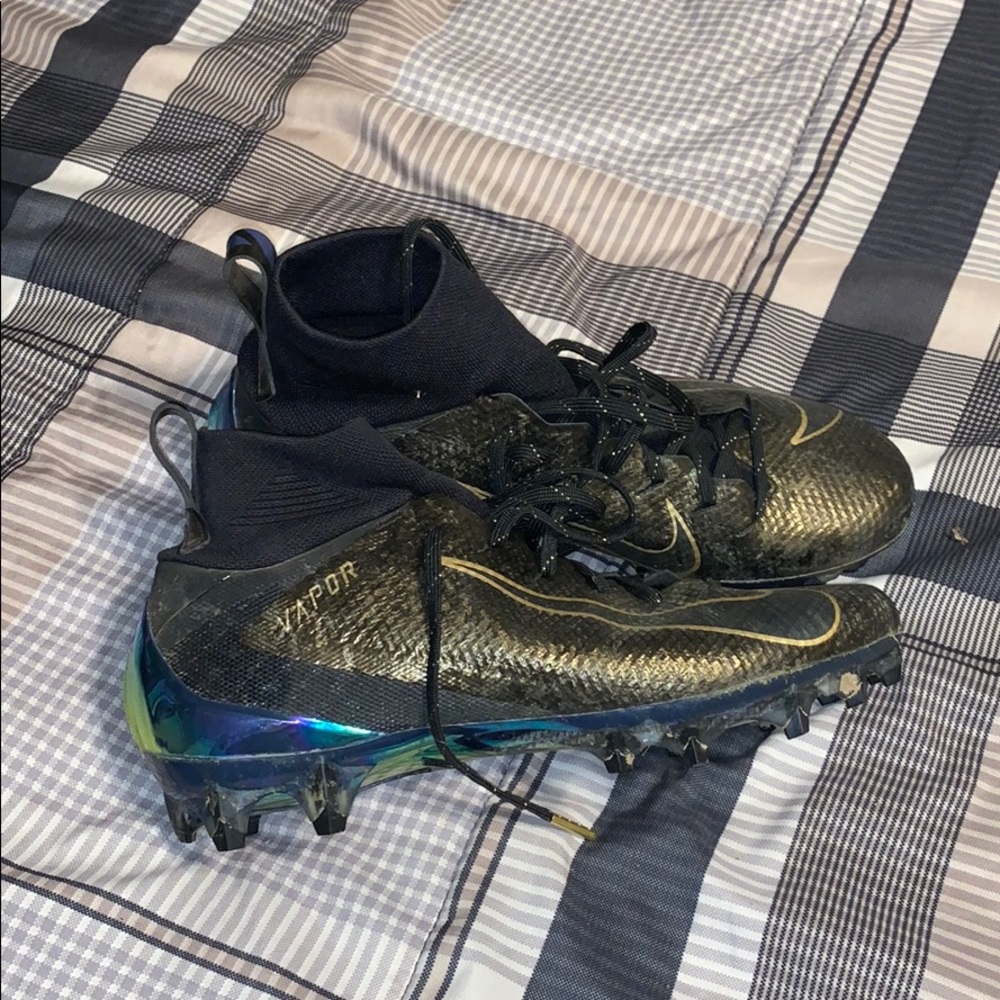 Nike vapor cleats.